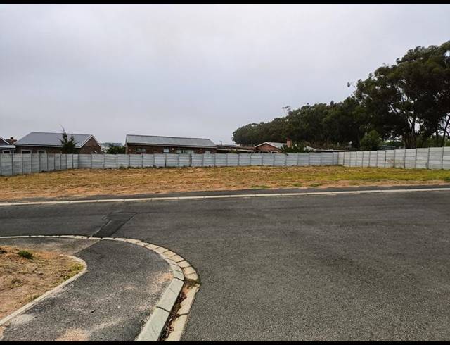 LAND FOR SALE IN DARLING